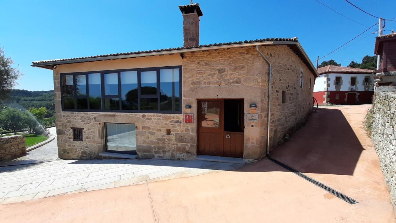 דירות Barantes O Muino Casa Ferrador Ribeira Sacra מראה חיצוני תמונה