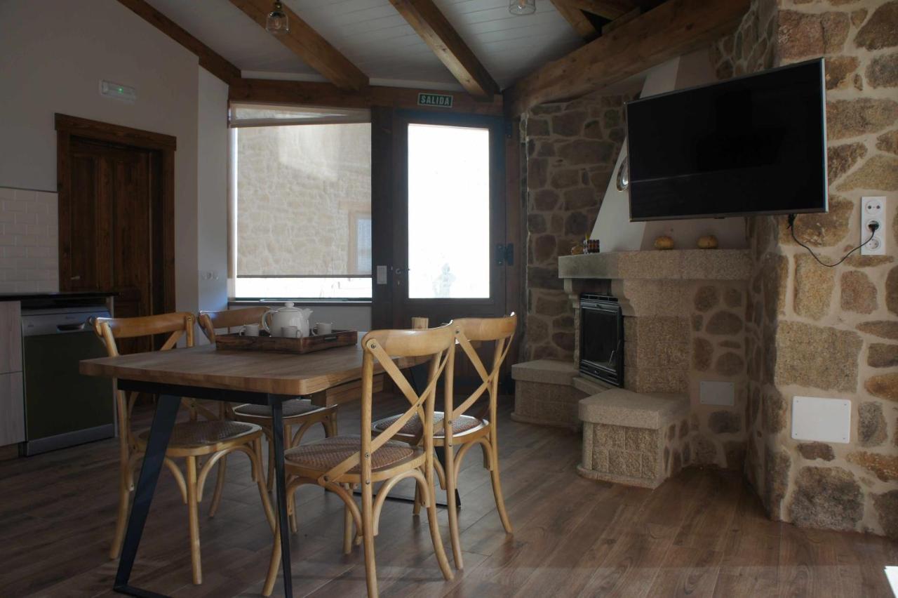 דירות Barantes O Muino Casa Ferrador Ribeira Sacra מראה חיצוני תמונה